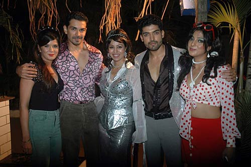 देबिना बनर्जी की बर्थडे पार्टी । बॉलीवुड हसीनाओं का जलवा