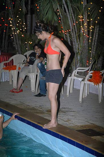 देबिना बनर्जी की बर्थडे पार्टी । बॉलीवुड हसीनाओं का जलवा