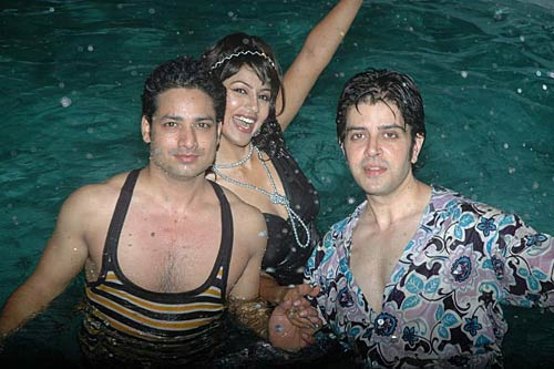 देबिना बनर्जी की बर्थडे पार्टी । बॉलीवुड हसीनाओं का जलवा