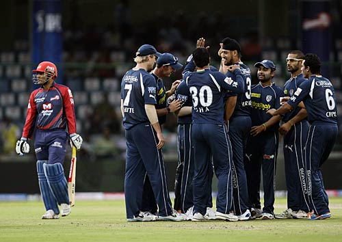 हैदराबाद ने बजाया दिल्‍ली का बाजा