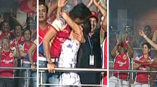 दीपिका ने सिद्धार्थ को सरेआम किया किस  | दीपिका के जलवे