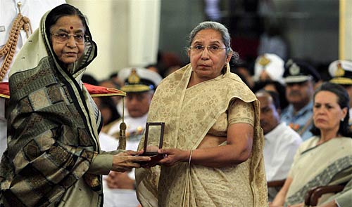 राष्‍ट्रपति भवन में हुआ शहीदों का सम्‍मान