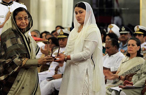 राष्‍ट्रपति भवन में हुआ शहीदों का सम्‍मान