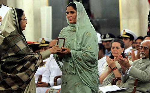 राष्‍ट्रपति भवन में हुआ शहीदों का सम्‍मान