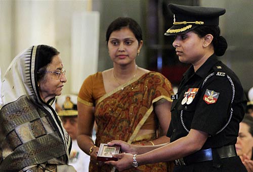 राष्‍ट्रपति भवन में हुआ शहीदों का सम्‍मान