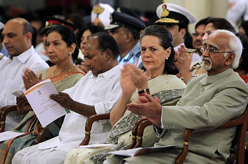 राष्‍ट्रपति भवन में हुआ शहीदों का सम्‍मान