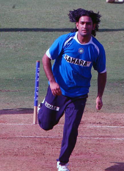 जन्‍मदिन मुबारक हो 'धूम-धूम' धोनी...