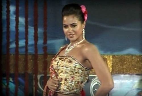 तस्‍वीरों में देखें बॉलीवुड की सबसे सेक्‍सी दुल्‍हन | वीडियो