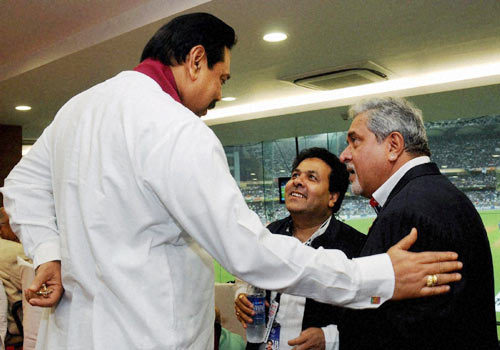 जब छलक पड़े खुशी के आंसू...। जीत का जश्‍न और सम्‍मान