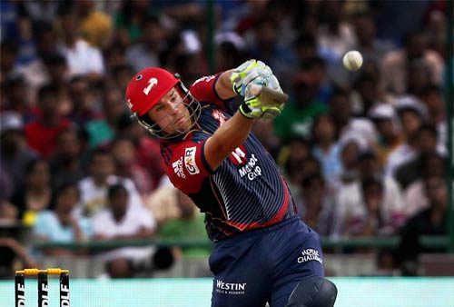 मुंबई ने किया दिल्‍ली को आठ विकेट से पस्‍त...