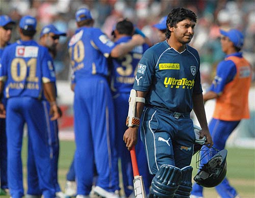 आठ विकेट से जीता हैदराबाद | आईपीएल का रंगारंग आगाज