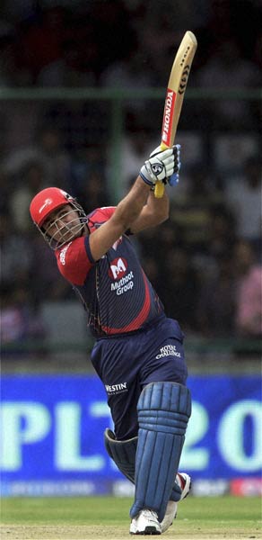 मुंबई ने किया दिल्‍ली को आठ विकेट से पस्‍त...