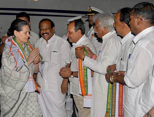 केरल में लेफ्ट के किले में सेंध की तैयारी