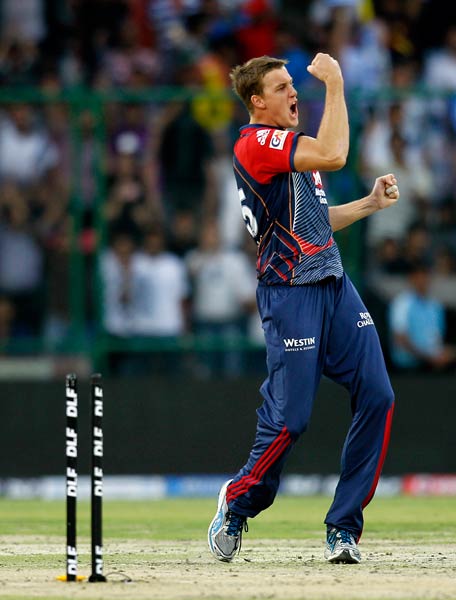 मुंबई ने किया दिल्‍ली को आठ विकेट से पस्‍त...