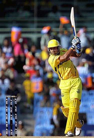 चेन्‍नई ने बैंगलोर को 21 रन से हराया...