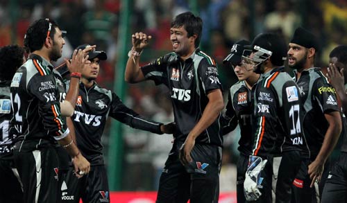 बैंगलोर के हाथों पुणे को मिली शिकस्‍त...