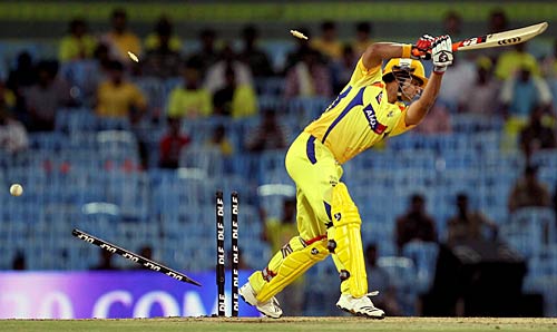 चेन्‍नई ने पुणे को 25 रन से हराया...