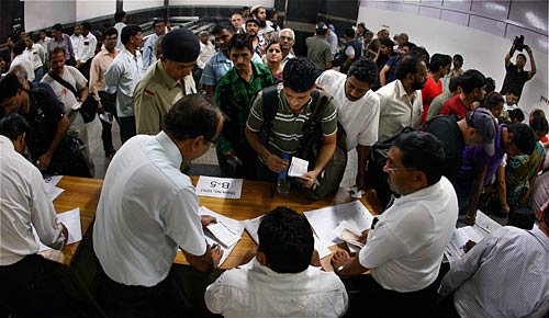 राजधानी एक्सप्रेस में लगी आग, कोई हताहत नहीं