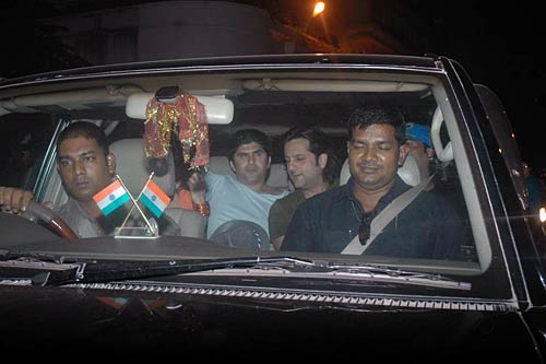 बॉलीवुड ने भी मनाया जीत का जश्‍न । जब भावुक हो उठे खिलाड़ी