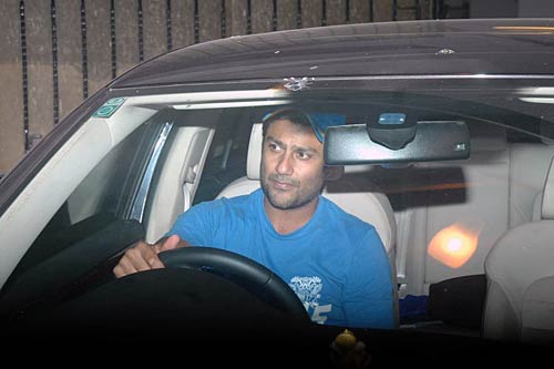 बॉलीवुड ने भी मनाया जीत का जश्‍न । जब भावुक हो उठे खिलाड़ी