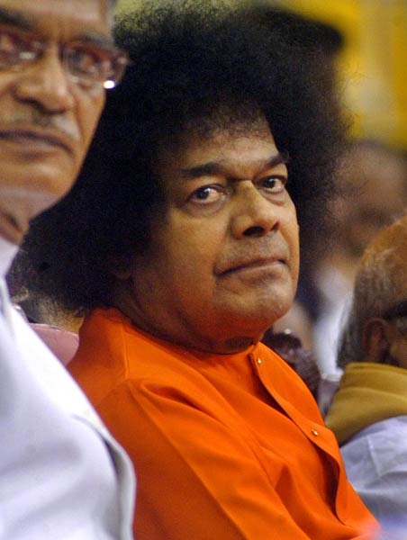 सत्‍य साईं बाबा का देहांत । फोटो: सत्‍य साई का जीवन