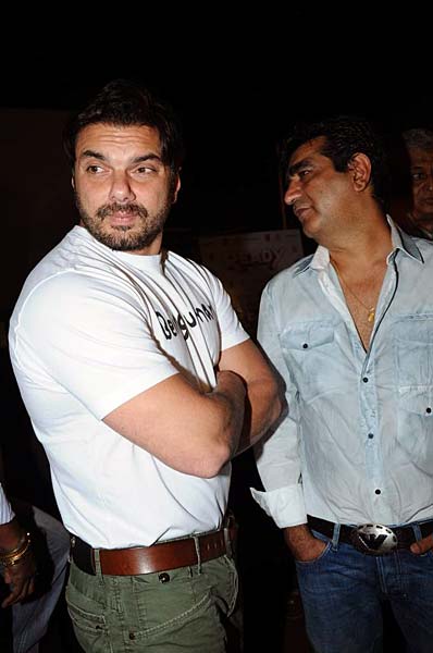 फिल्‍म 'रेडी' का म्‍यूजिक लॉन्‍च... | सलमान के मूड