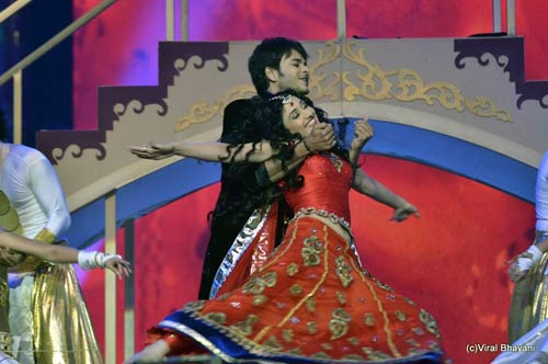 मकाऊ में जमा 'स्‍टार परिवार अवॉर्ड-2011' का रंग | सितारों की मौज