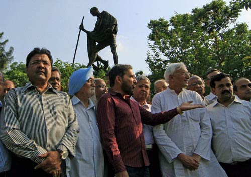 करप्शन के खिलाफ जुटा पूरा हिन्दुस्तान । जनसमर्थन