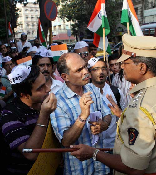 करप्शन के खिलाफ जुटा पूरा हिन्दुस्तान । जनसमर्थन