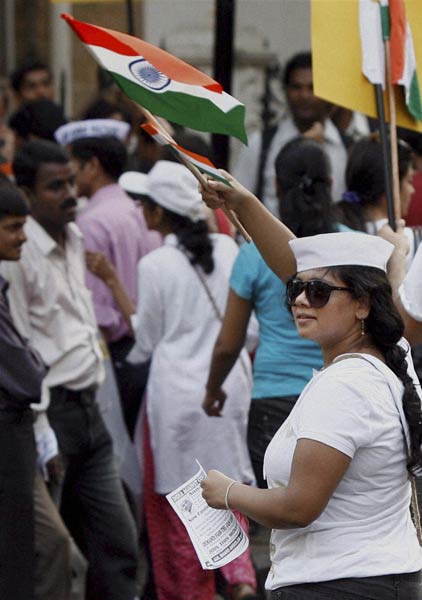 करप्शन के खिलाफ जुटा पूरा हिन्दुस्तान । जनसमर्थन