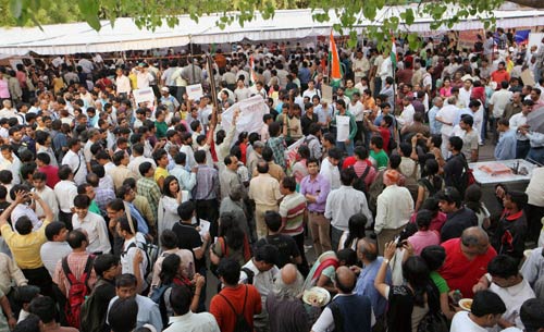 करप्शन के खिलाफ जुटा पूरा हिन्दुस्तान । जनसमर्थन