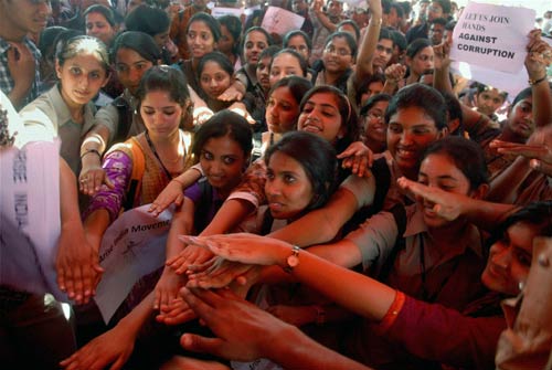 करप्शन के खिलाफ जुटा पूरा हिन्दुस्तान । जनसमर्थन