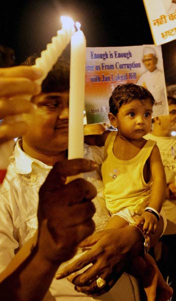 करप्शन के खिलाफ जुटा पूरा हिन्दुस्तान । जनसमर्थन