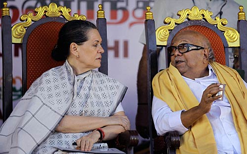 तमिलनाडु में गढ़ बचाने में जुटी डीएमके