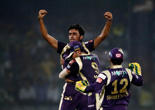 गंभीर के सामने टिक नहीं पाए वीरू...