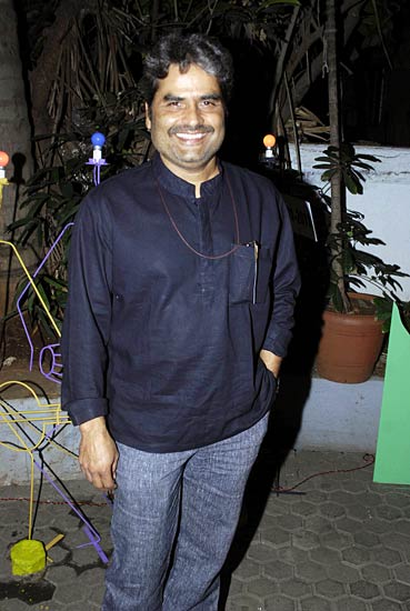 फेमिना मिस इंडिया-2011 । रैंप पर बिकनी मॉडल्‍स का जलवा