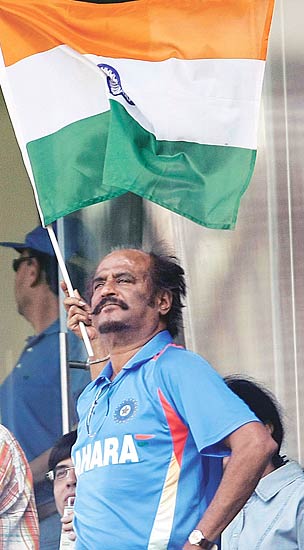 जब छलक पड़े खुशी के आंसू...। जीत का जश्‍न और सम्‍मान