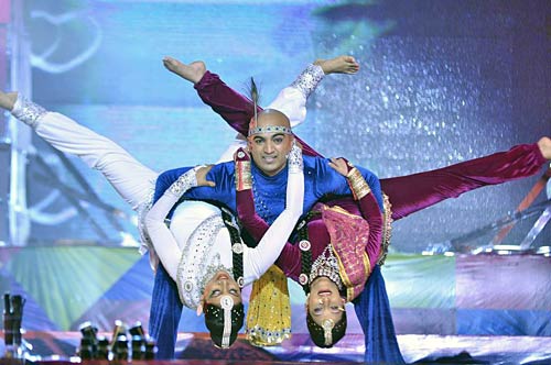 गीतांजलि अवार्ड समारोह में याना का जलवा । 'नो-पैंटी' गर्ल याना