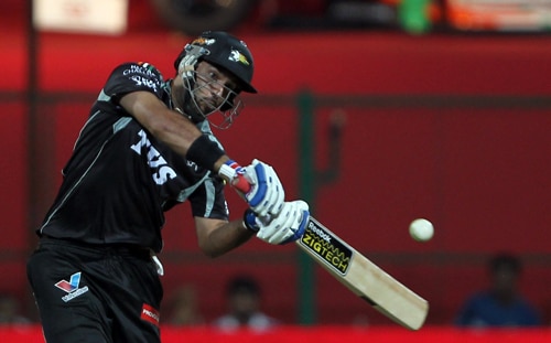 बैंगलोर के हाथों पुणे को मिली शिकस्‍त...