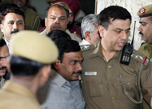 दिल्ली की तिहाड़ जेल से है कई वीआईपी कैदियों का नाता