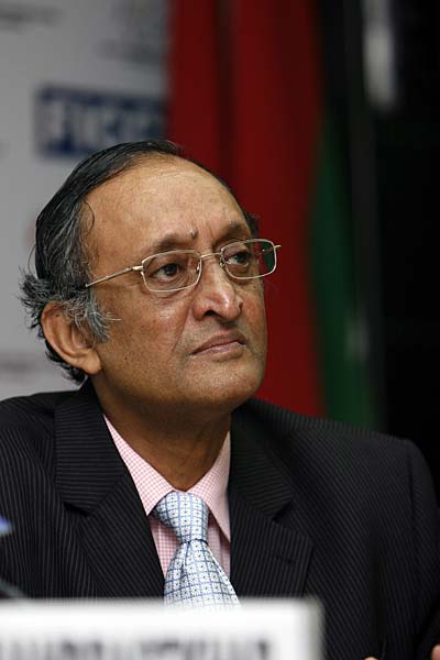 फोटो: जनता ने किसे पहनाया जीत का ताज...