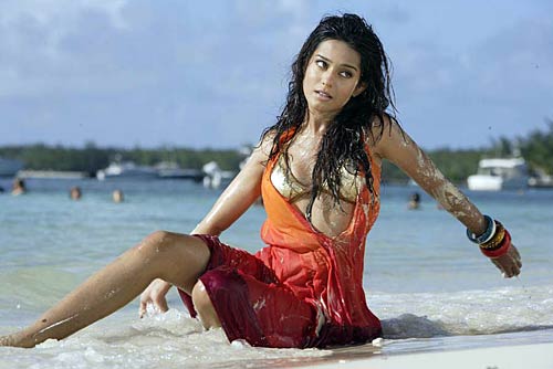 तस्‍वीरें जो पलकों को झपकने नहीं देंगी... | सविता भाभी