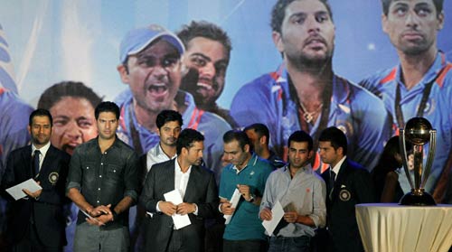 31मई 2011: तस्‍वीरों में देखें दिनभर की बड़ी खबरें