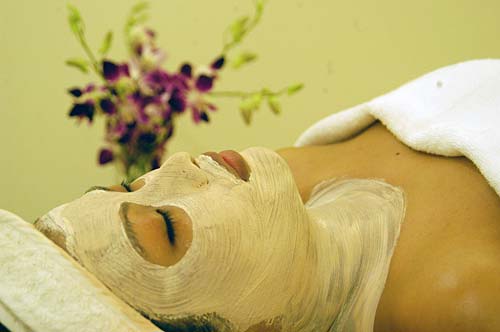 लड़कियों को संवरने में क्‍यों लगता है समय? |   चुंबन प्‍यार वाला