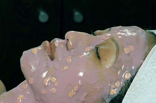 लड़कियों को संवरने में क्‍यों लगता है समय? |   चुंबन प्‍यार वाला