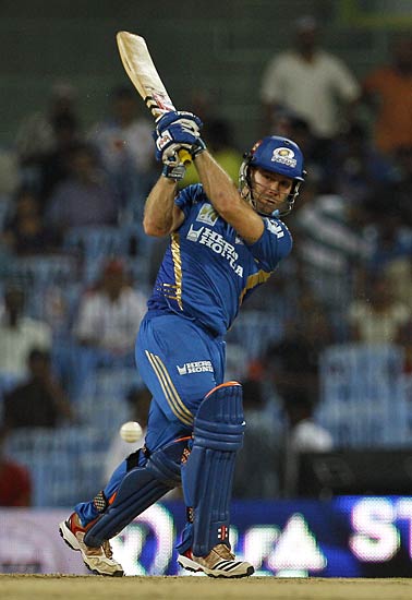 गेल के आगे मुंबई भी फेल