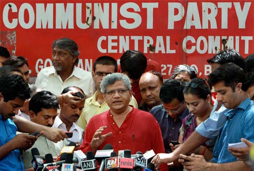 गुलाल व आतिशबाजी संग मना जश्न  | जीत का ताज