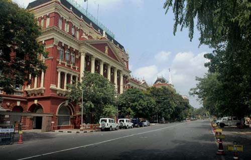 गुलाल व आतिशबाजी संग मना जश्न  | जीत का ताज