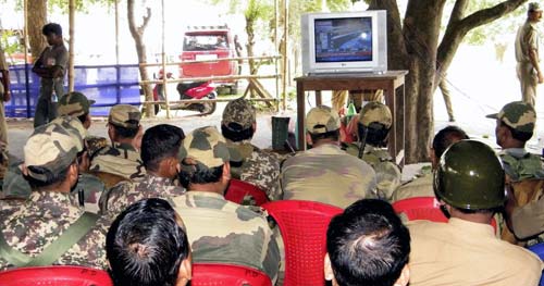 गुलाल व आतिशबाजी संग मना जश्न  | जीत का ताज