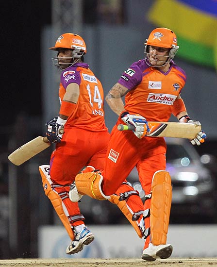 कोच्चि को हरा चेन्‍नई प्‍लेऑफ में पहुंचा